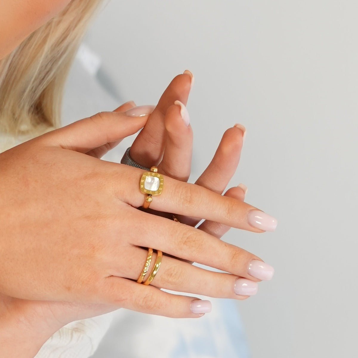 Rotating Square Charm Ring Plated in 18k Gold