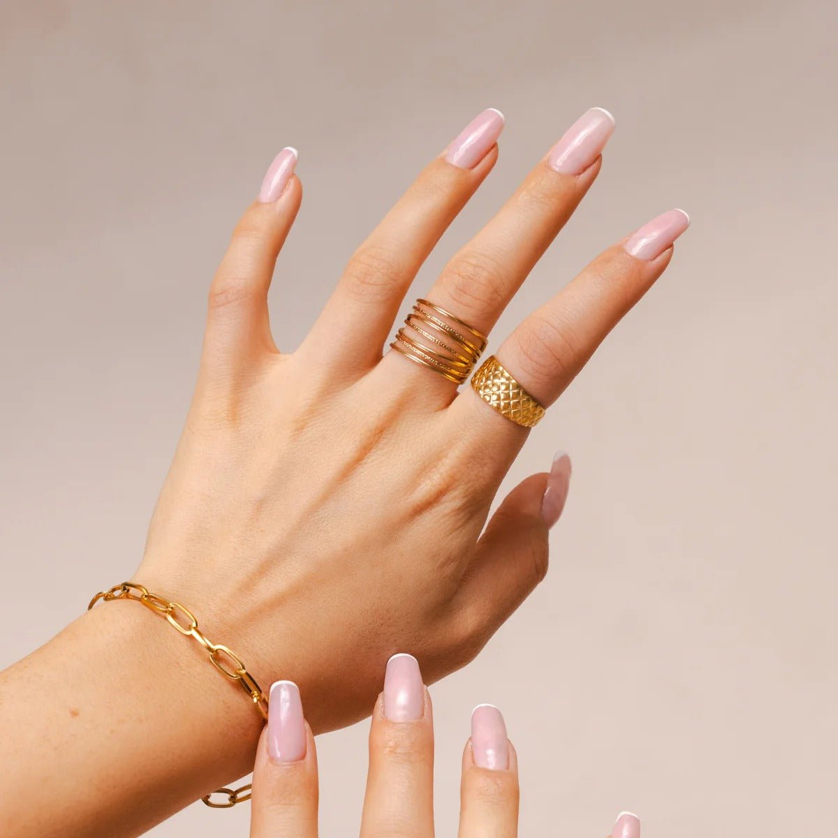 Luxurious Adjustable Weave Ring Plated in 18K Gold