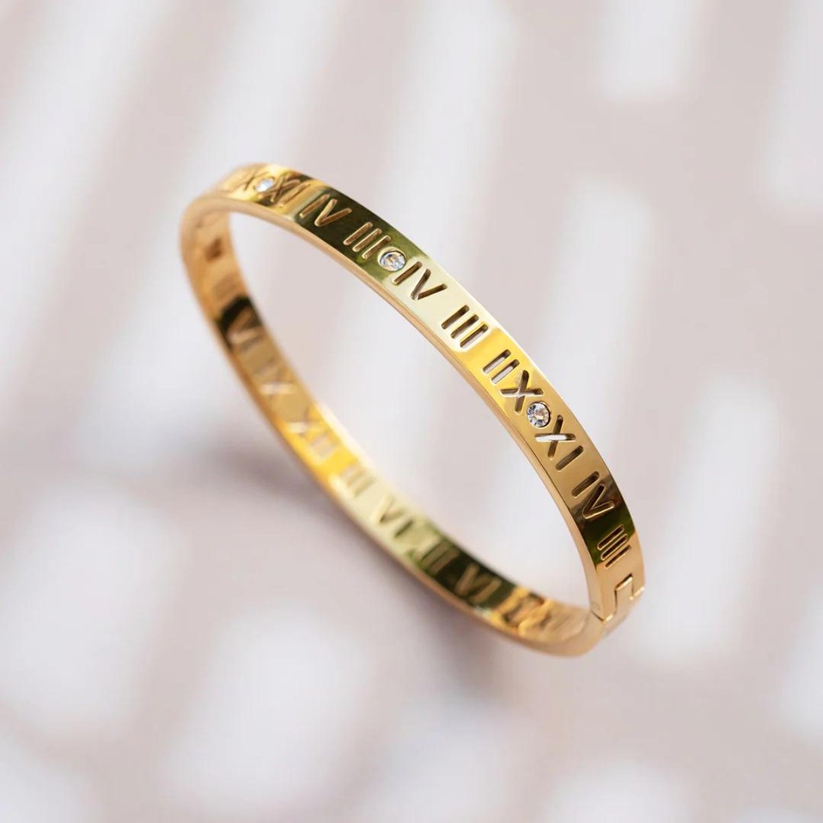 Roman Numeral Bracelet Plated in 18K Gold