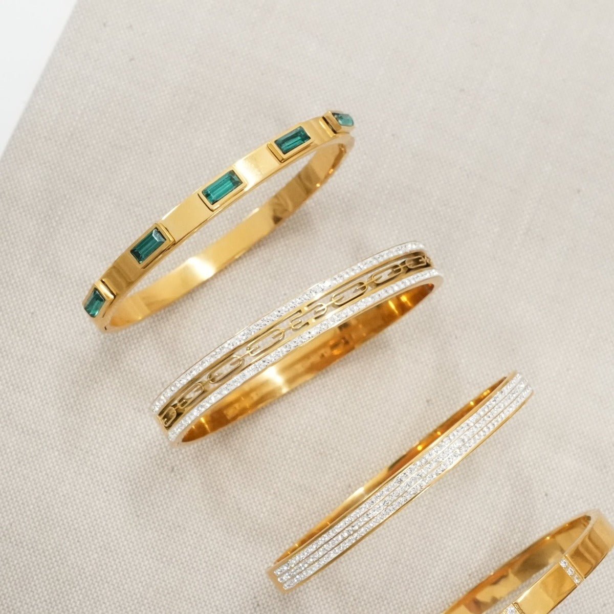 Ivy Bracelet with Stone Crystals Plated in 18k Gold