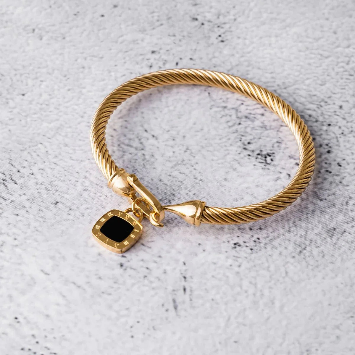Square Onyx Pendant Bracelet Plated in 18K Gold