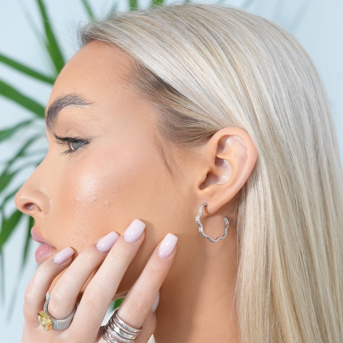 Wavy Texture Hoop Earring - Silver