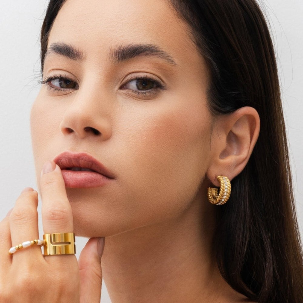 Date Hoop Earring Plated in 18k Gold
