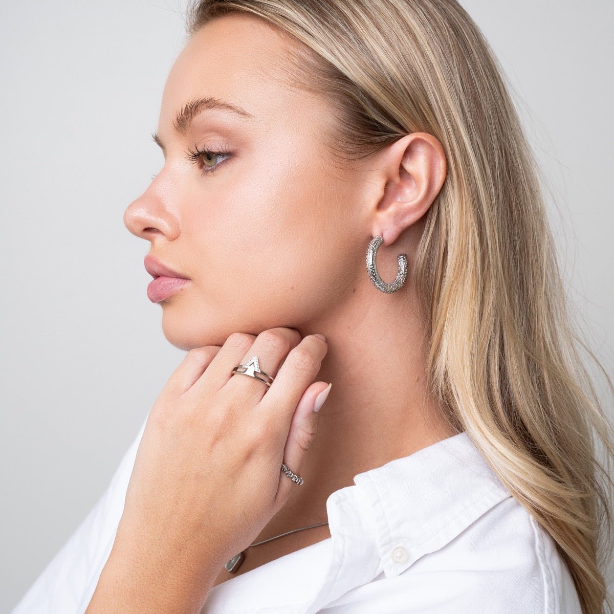 Boucles d'oreilles créoles texturées - Argent