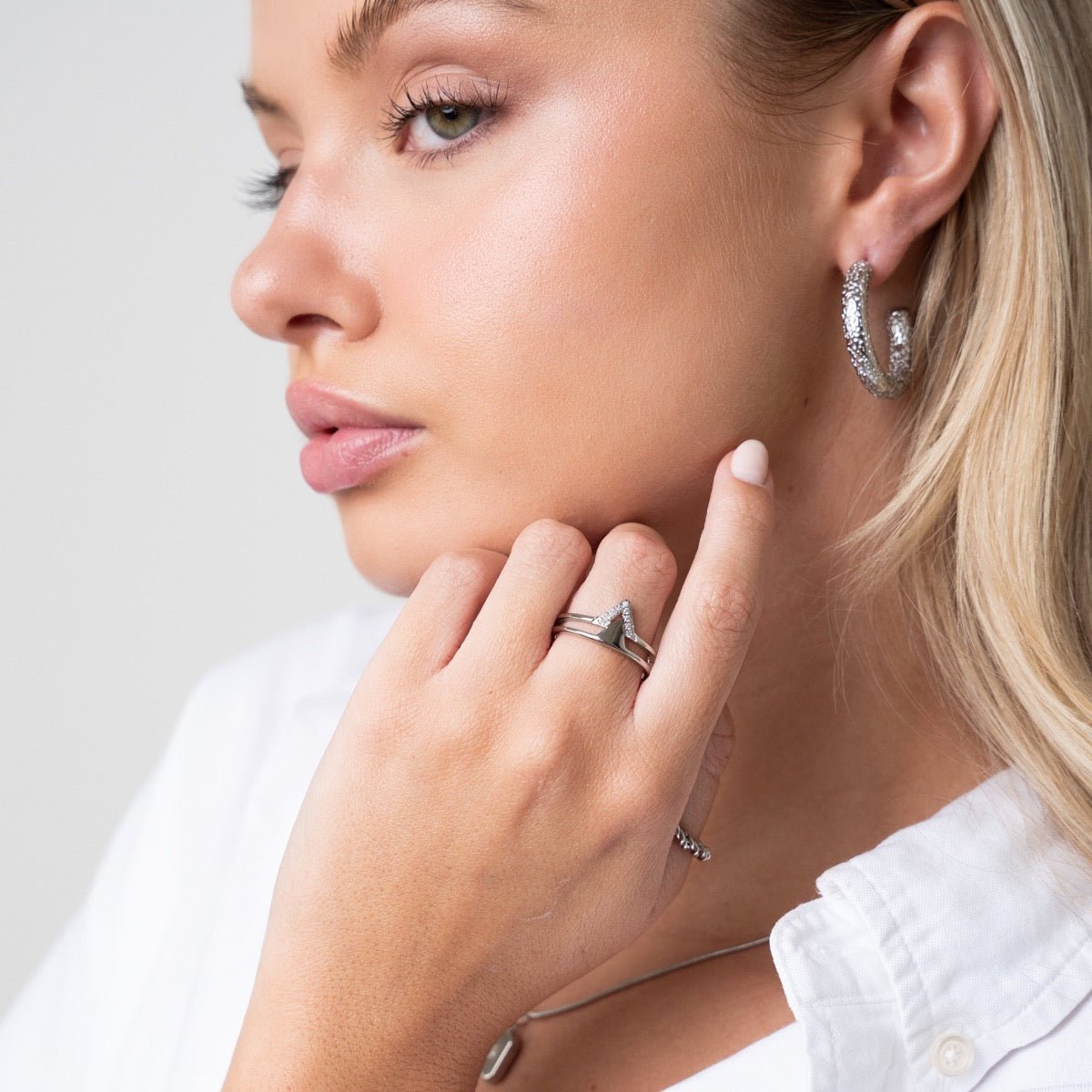 Boucles d'oreilles créoles texturées - Argent