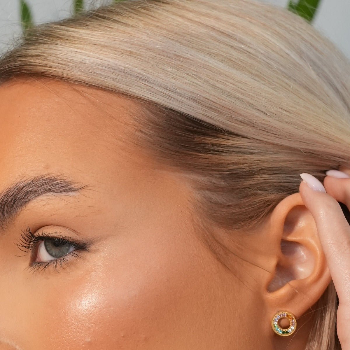 Rainbow Earring Plated in 18k Gold