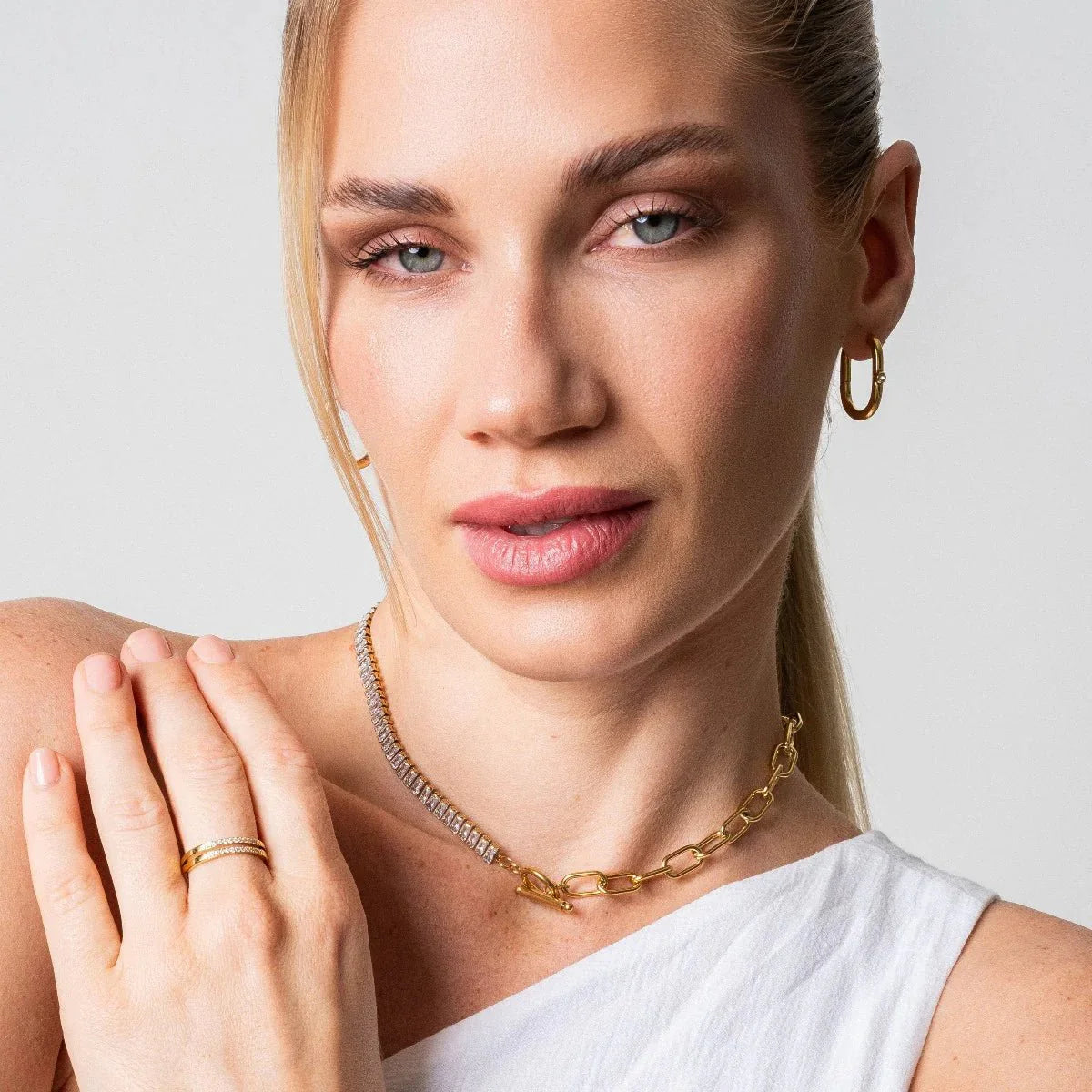 Shine Hoop Earrings Plated in 18k Gold