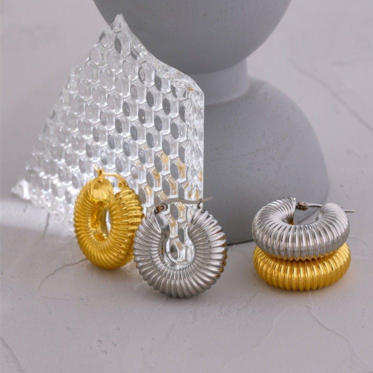 Bold Hoop Earrings Ziza Plated in 18k Gold