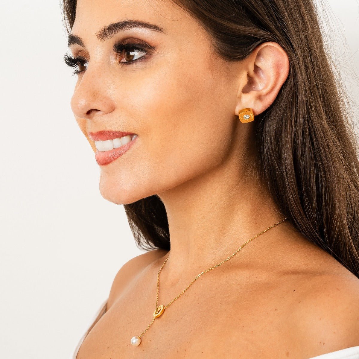 Splendor Earring Plated in 18k Gold