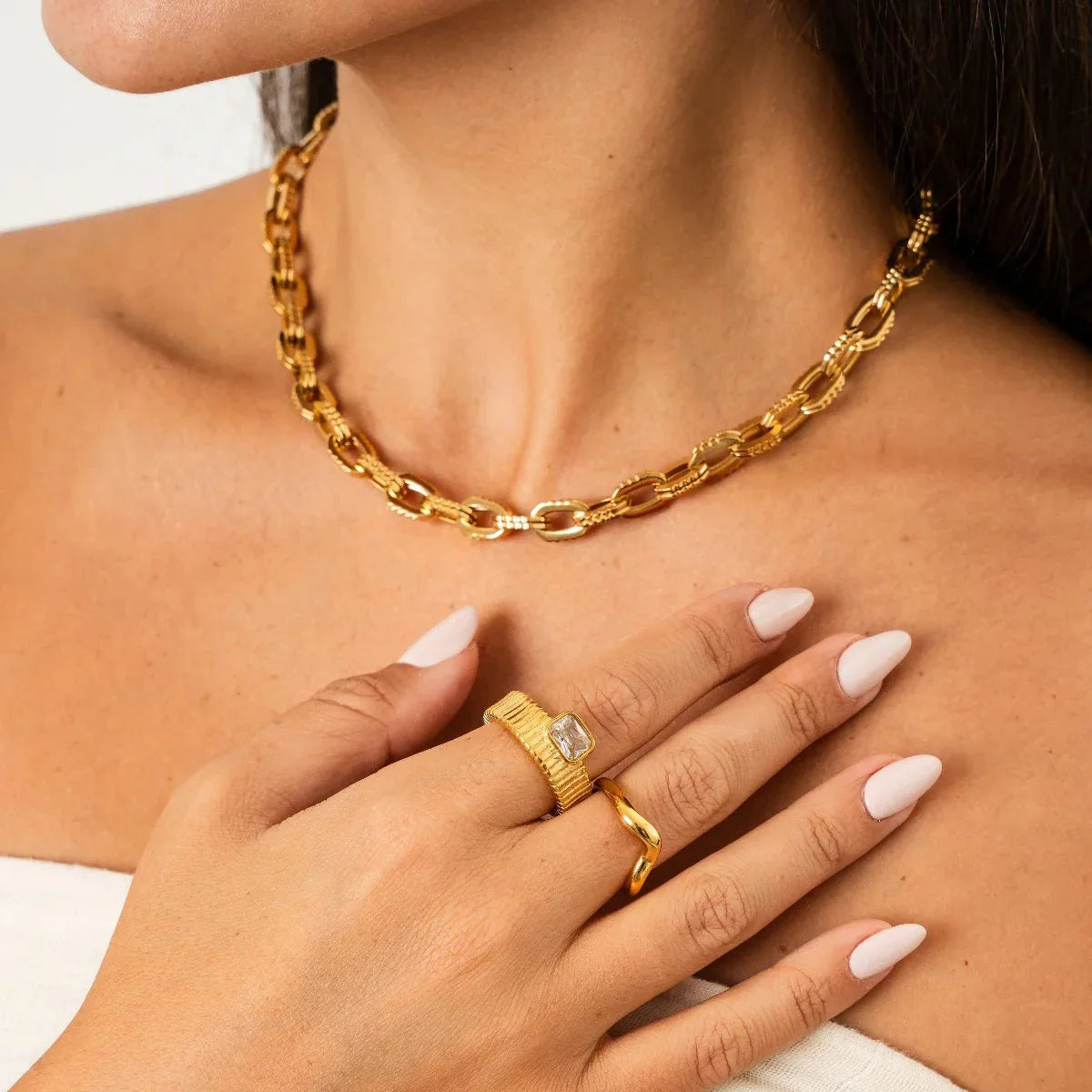 Chunky Links Necklace Plated in 18k Gold