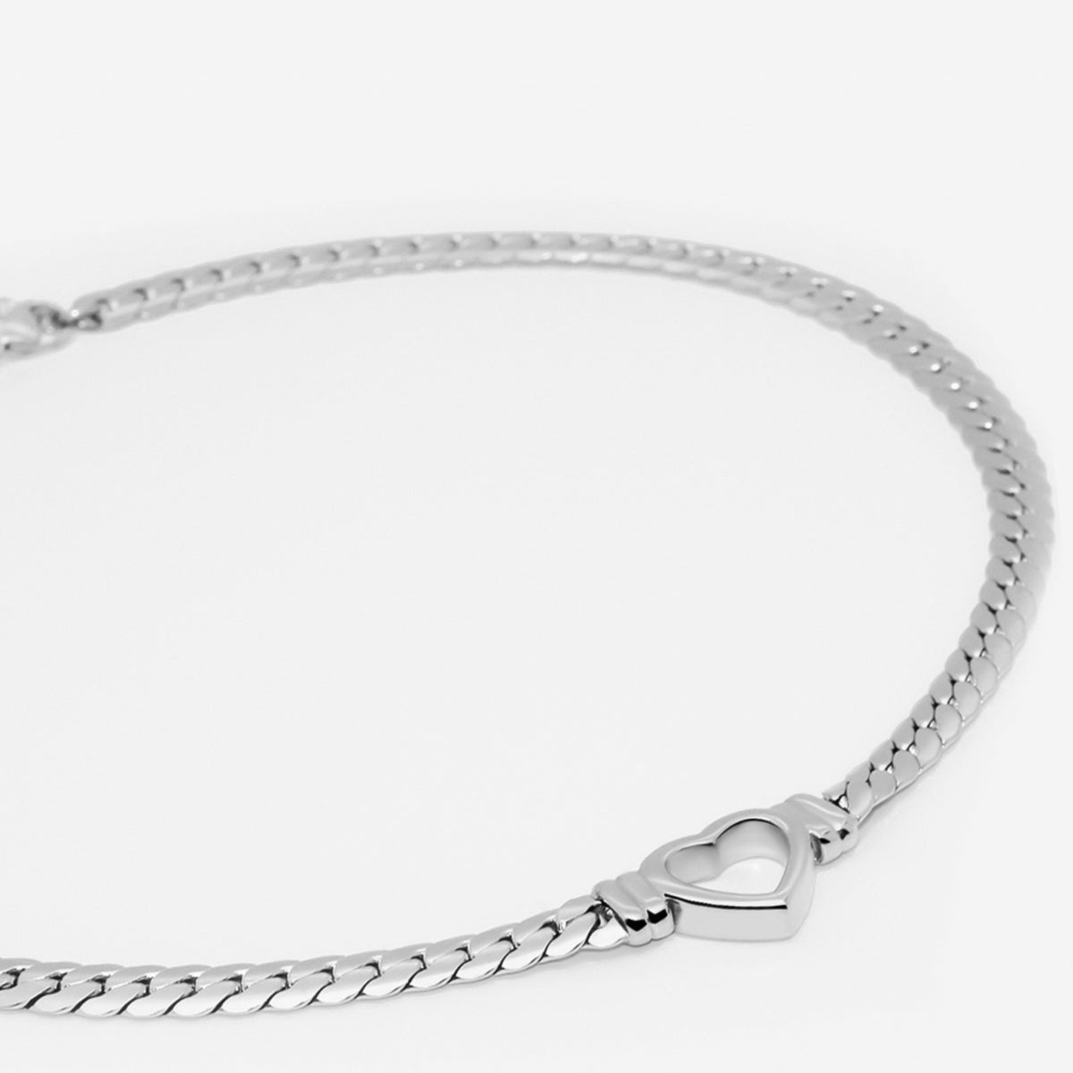 Minimalist Heart Choker Necklace - Silver