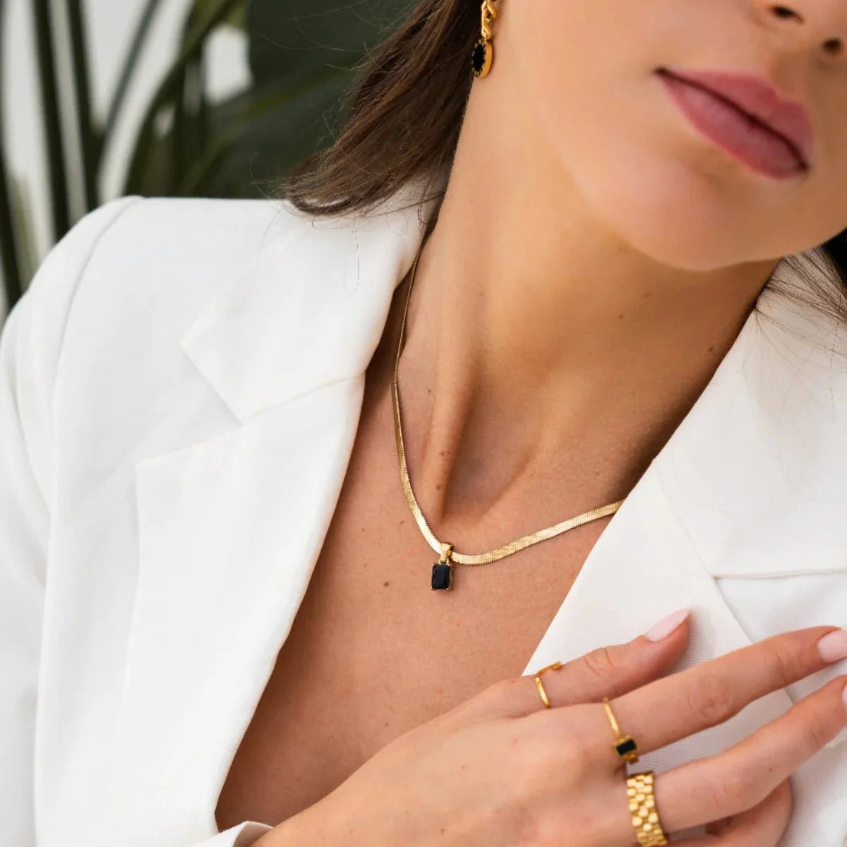Riviera Pendant Mesh Necklace Plated in 18k Gold