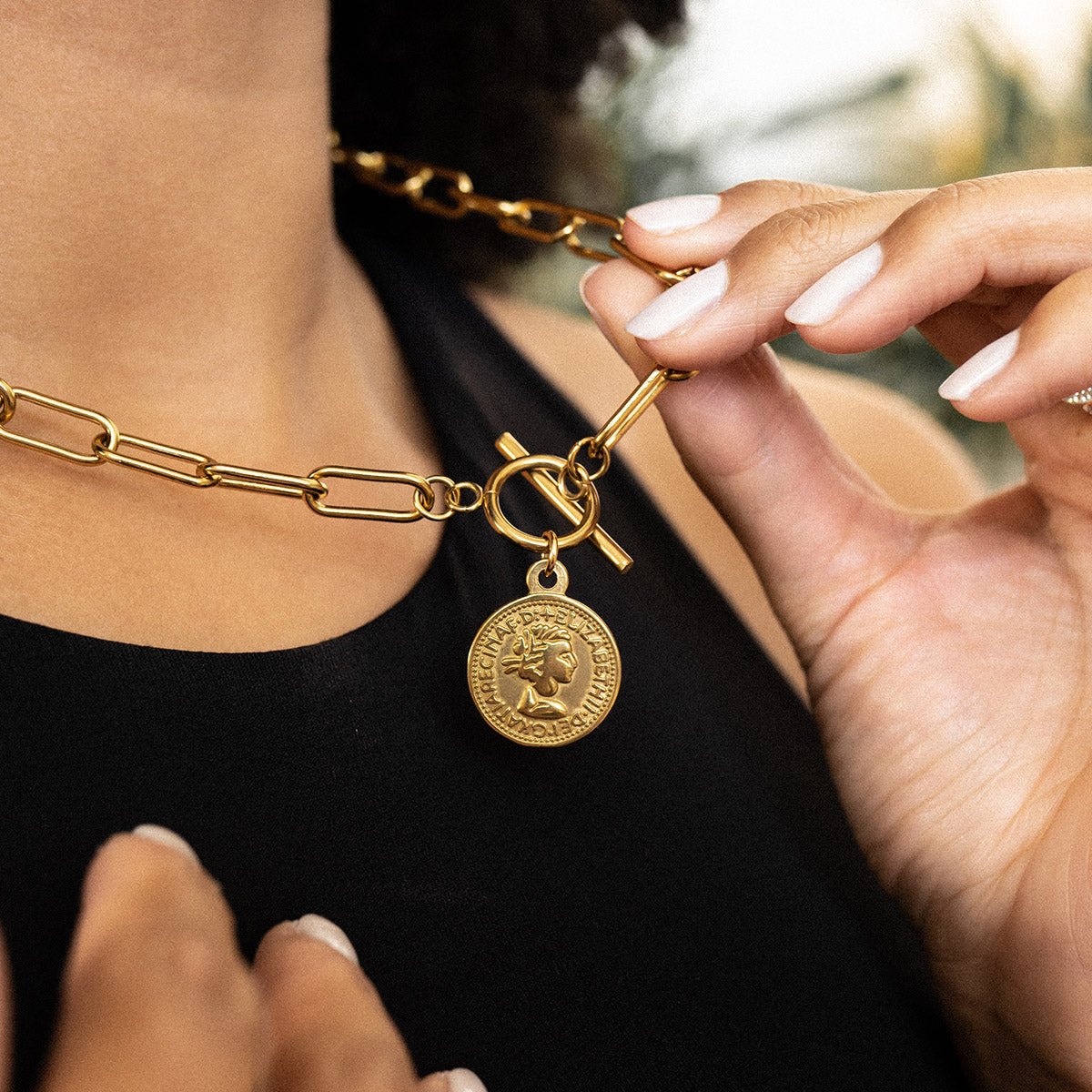 New York Cents Necklace Plated in 18K Gold