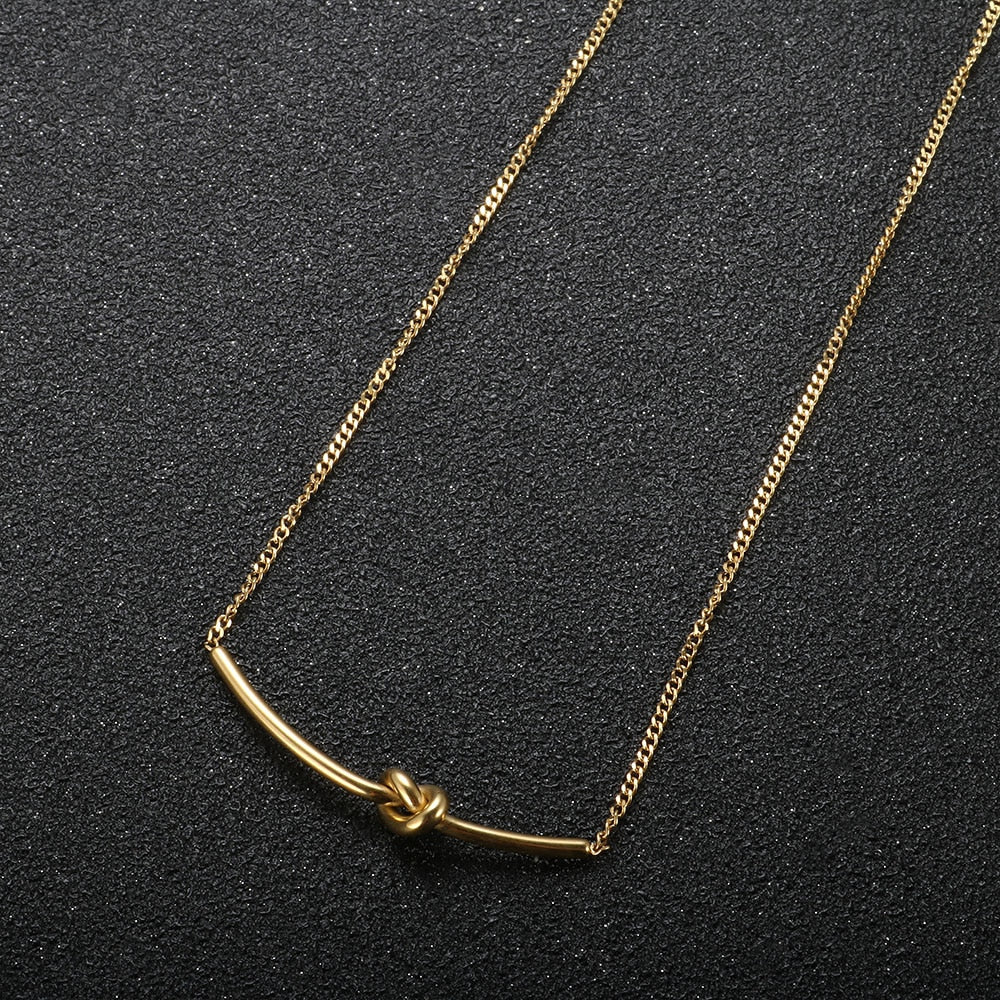 Knot Necklace Plated in 18k Gold