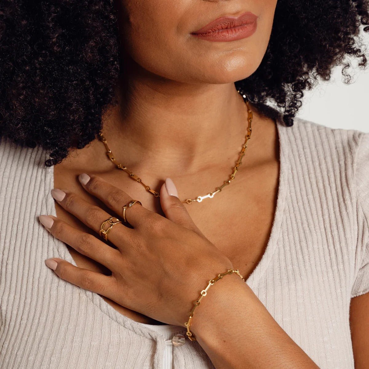 Link Bracelet Tablet Plated in 18K Gold