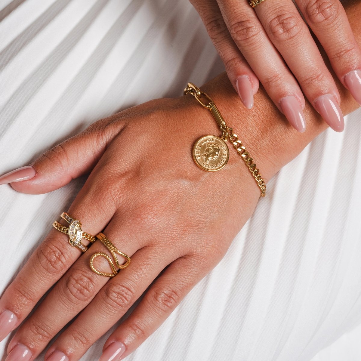 Adjustable Abstract Ava Ring Plated in 18K Gold