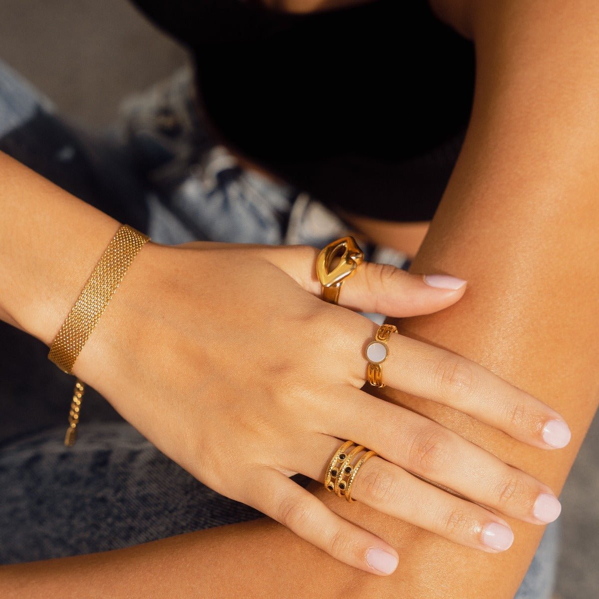 Athena Ring Mother-of-Pearl Stone Plated in 18K Gold