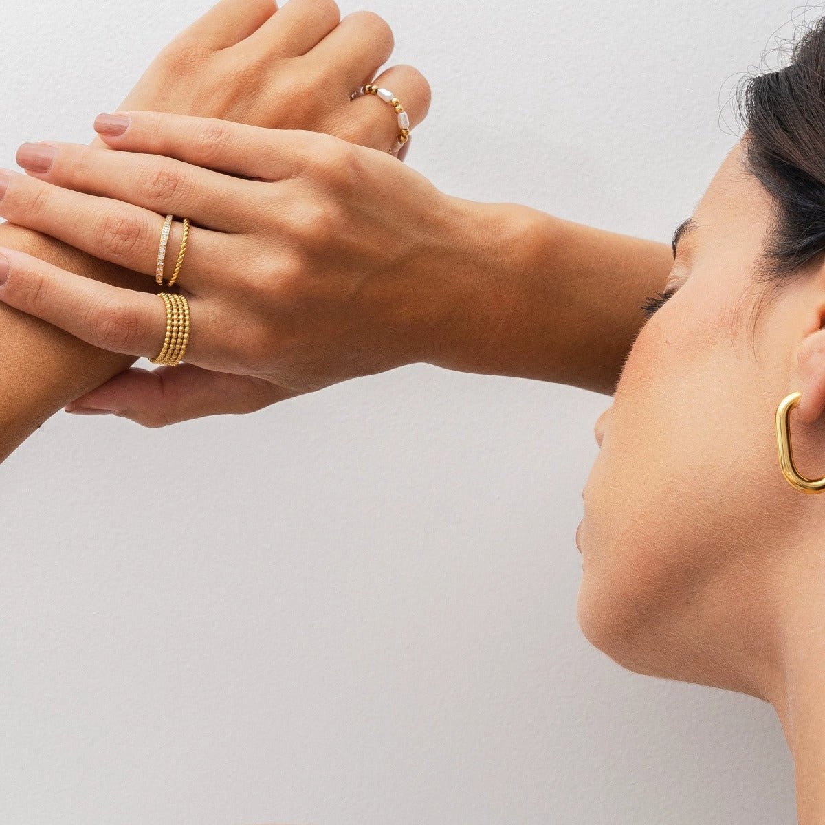 Aurora Ring with Crystals Plated in 18k Gold