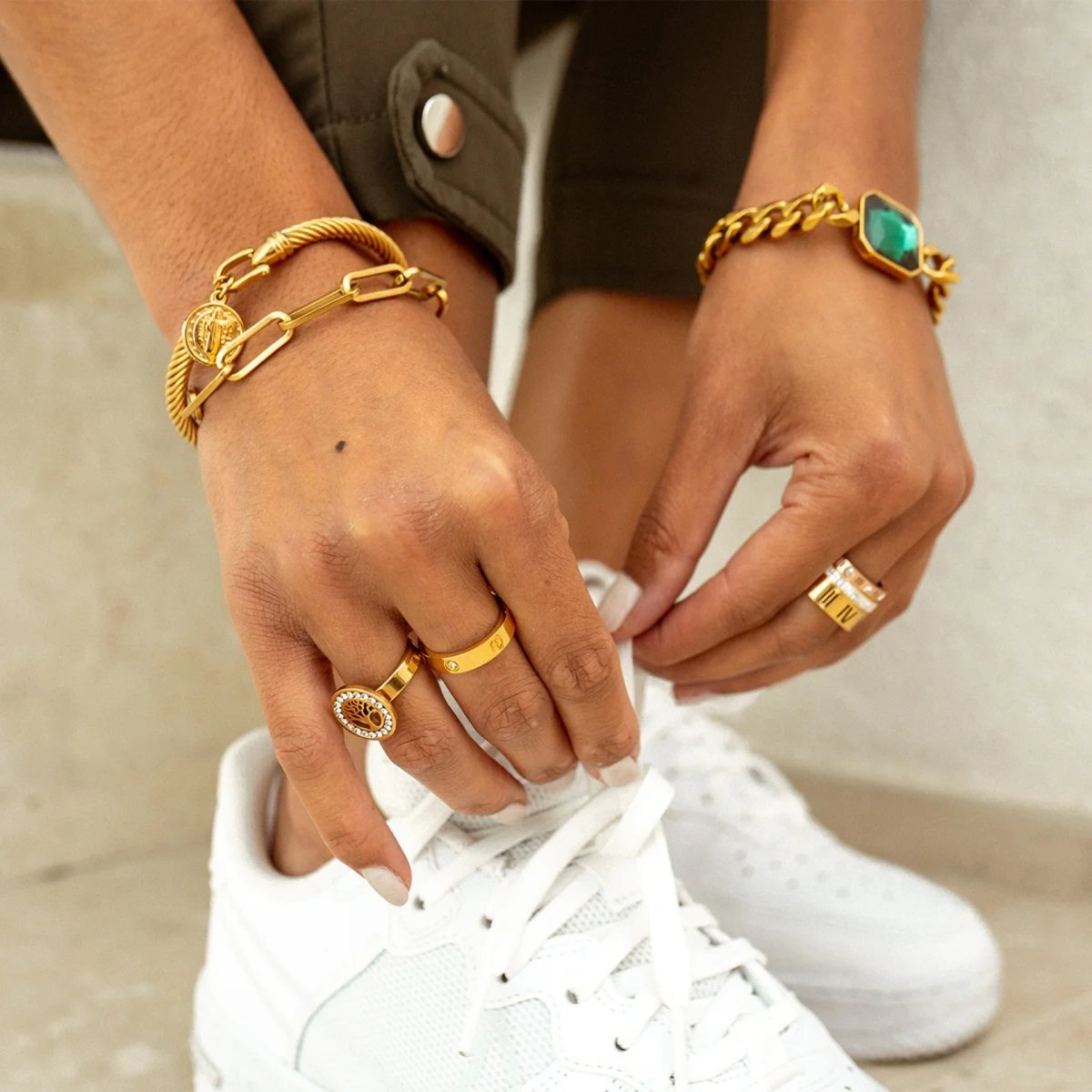 Classic Inspiration Ring Plated in 18k Gold