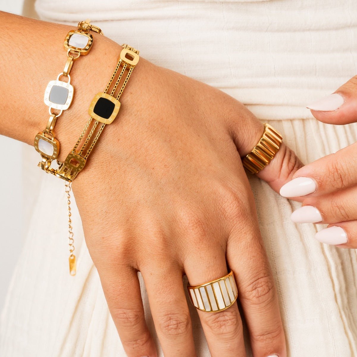 Colosseum Ring Plated in 18k Gold