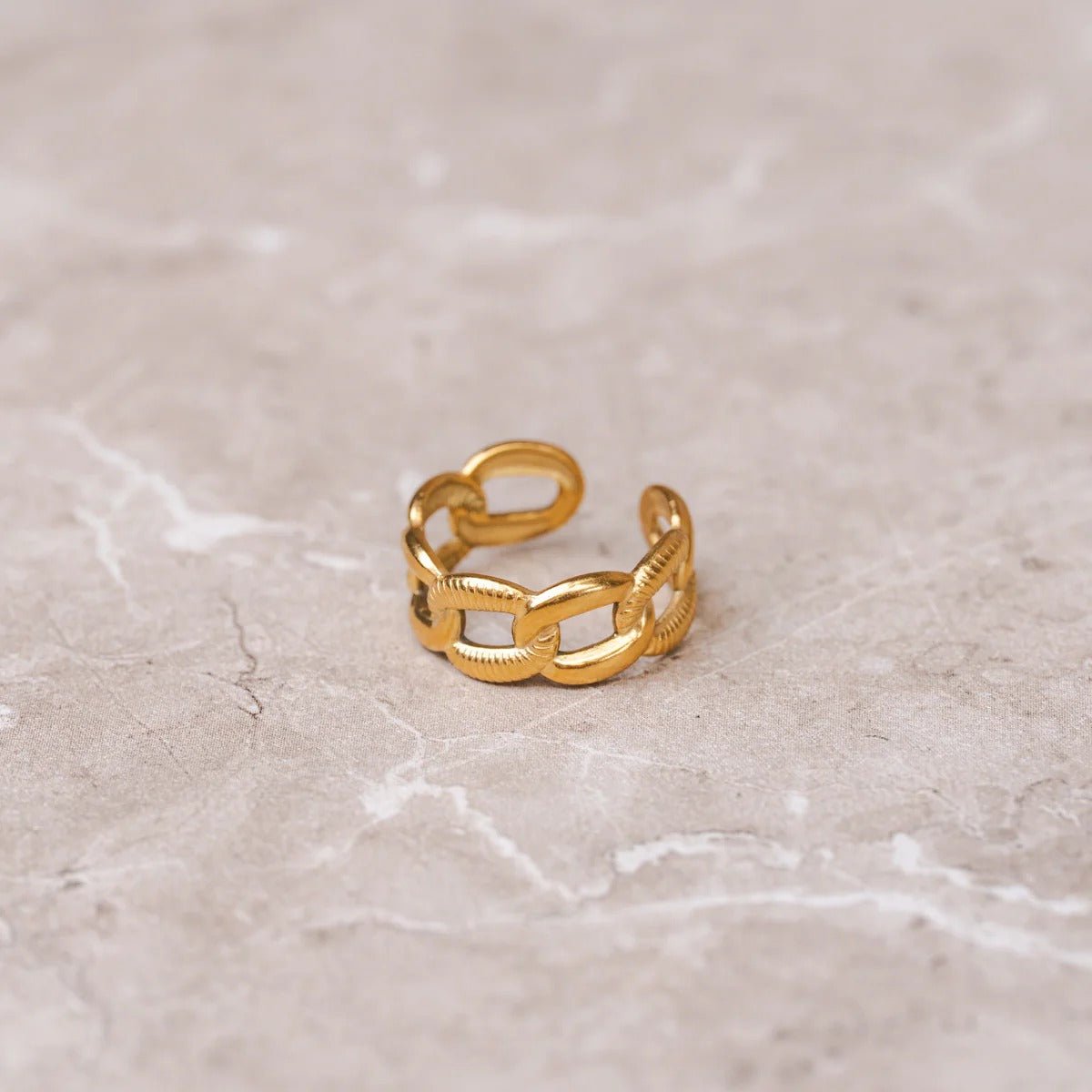 Bold Chain Ring Adjustable Plated in 18K Gold