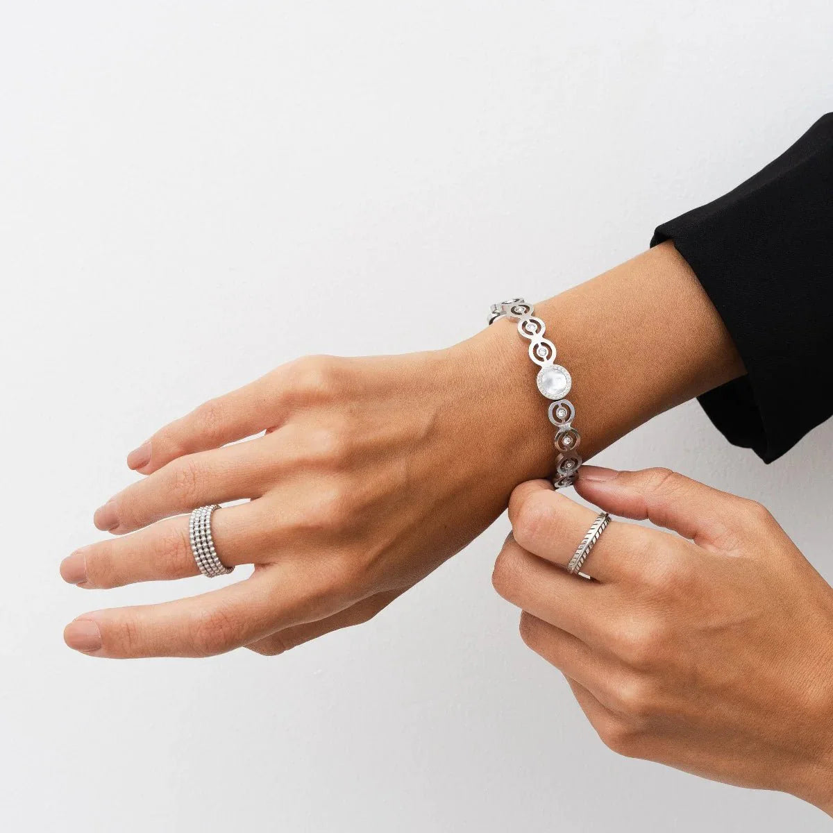 Iconic Sphere Ring - Silver