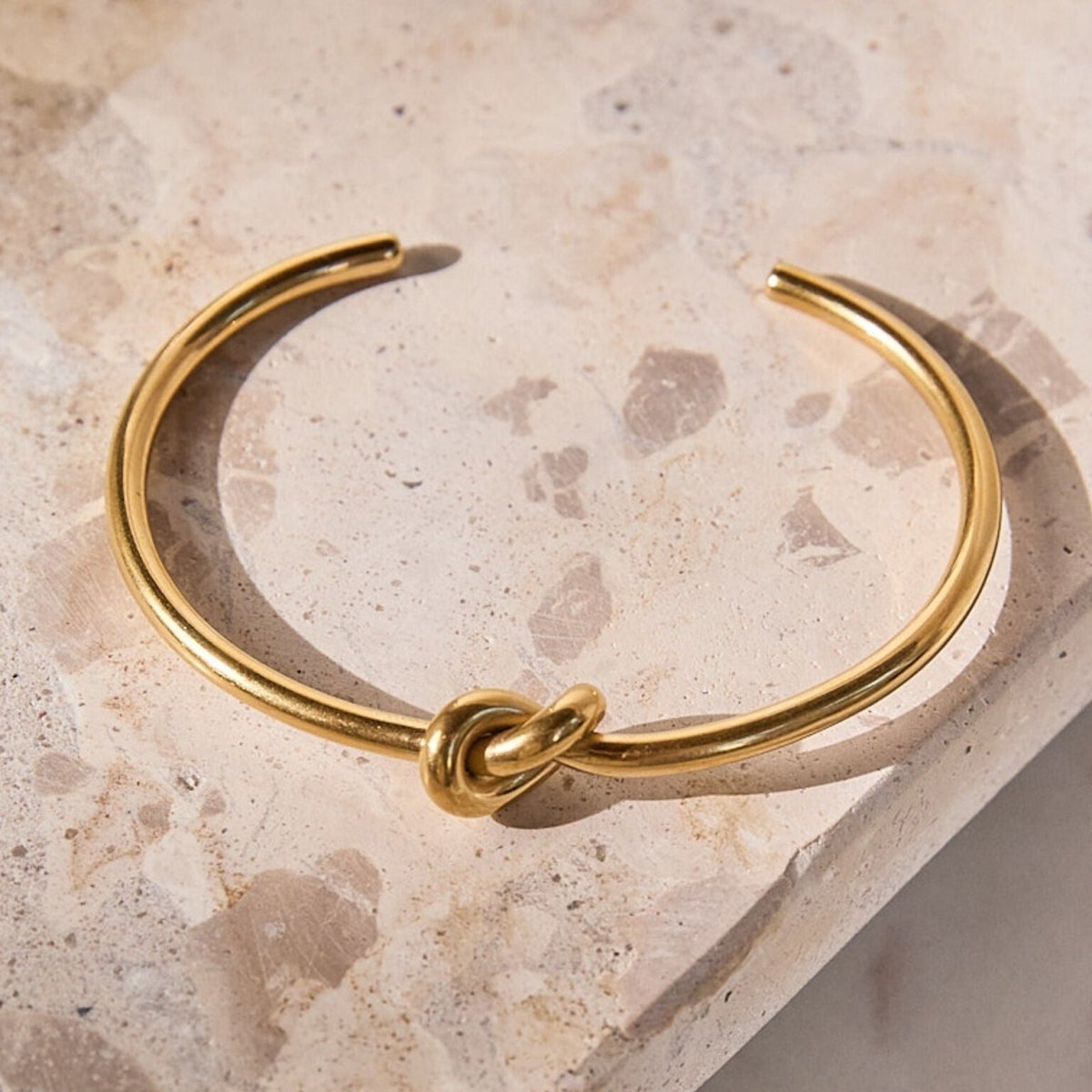 Bracelet With Central Knot Plated in 18K Gold