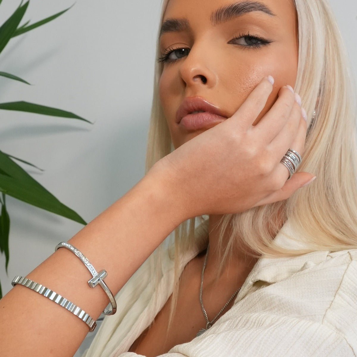 T-Bar Elegance Bracelet - Silver