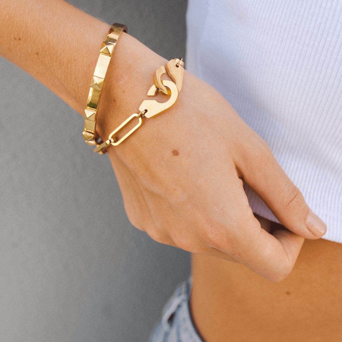 Studded Bracelet Plated in 18K Gold