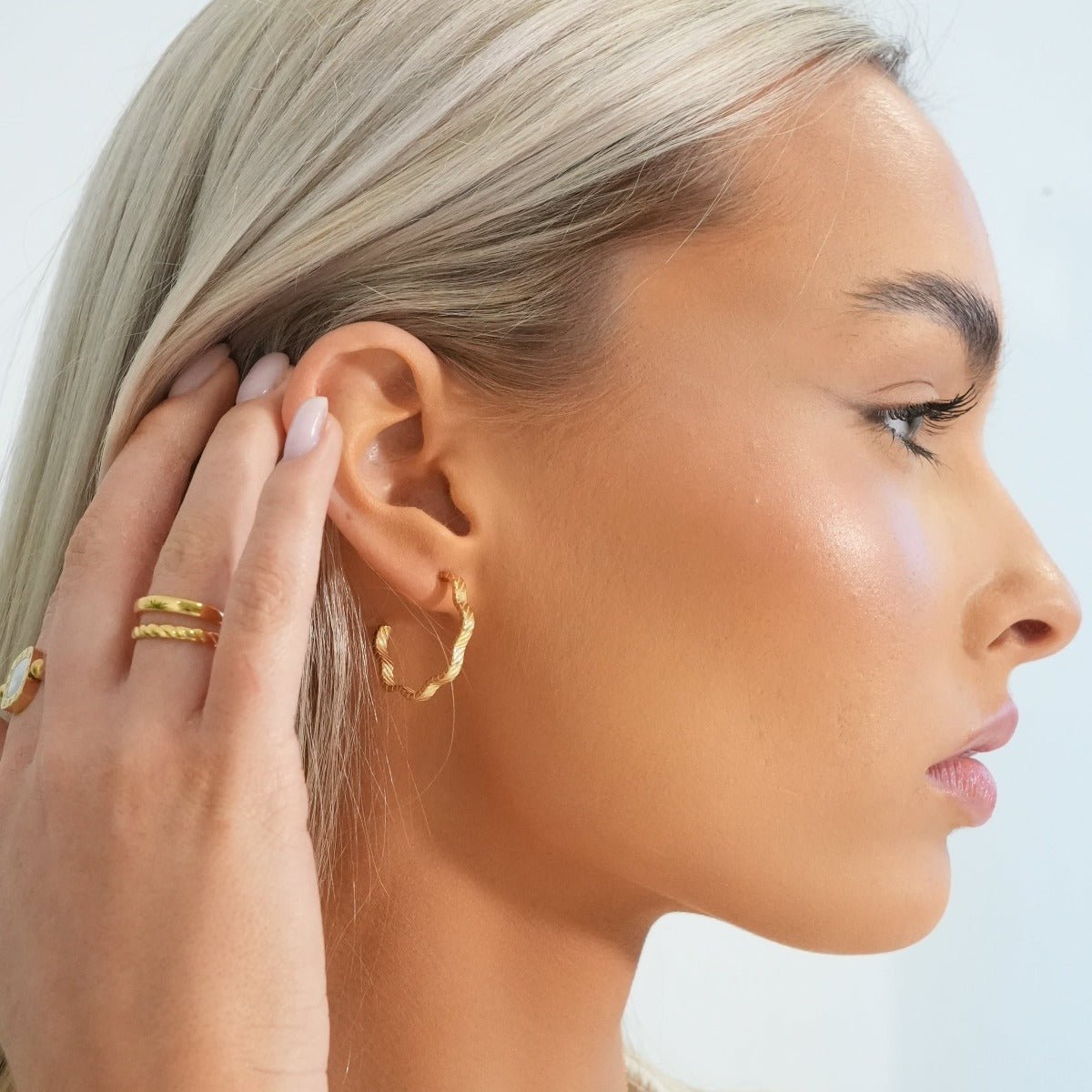 Wavy Texture Hoop Earring Plated in 18k Gold