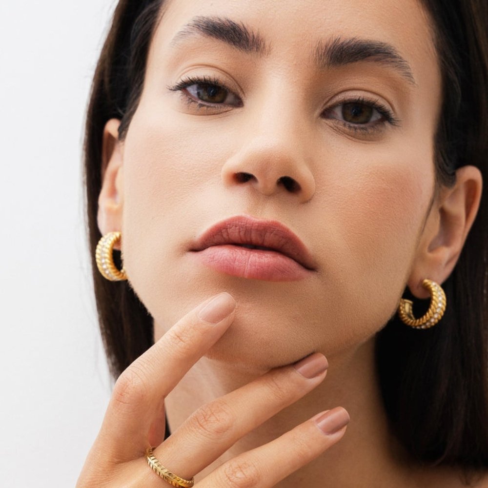 Date Hoop Earring Plated in 18k Gold