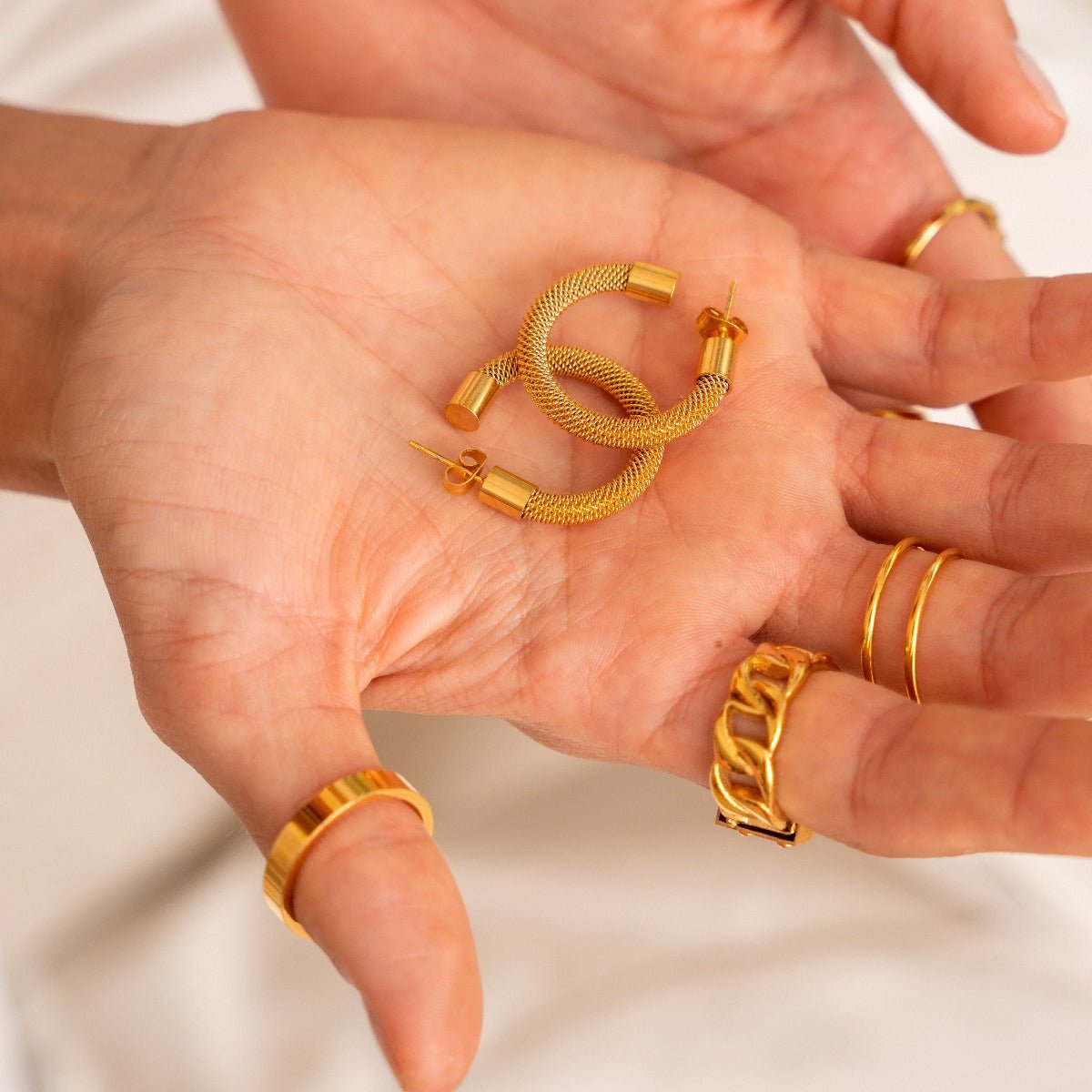 Isabella Hoop Earring Gold Plated 18K