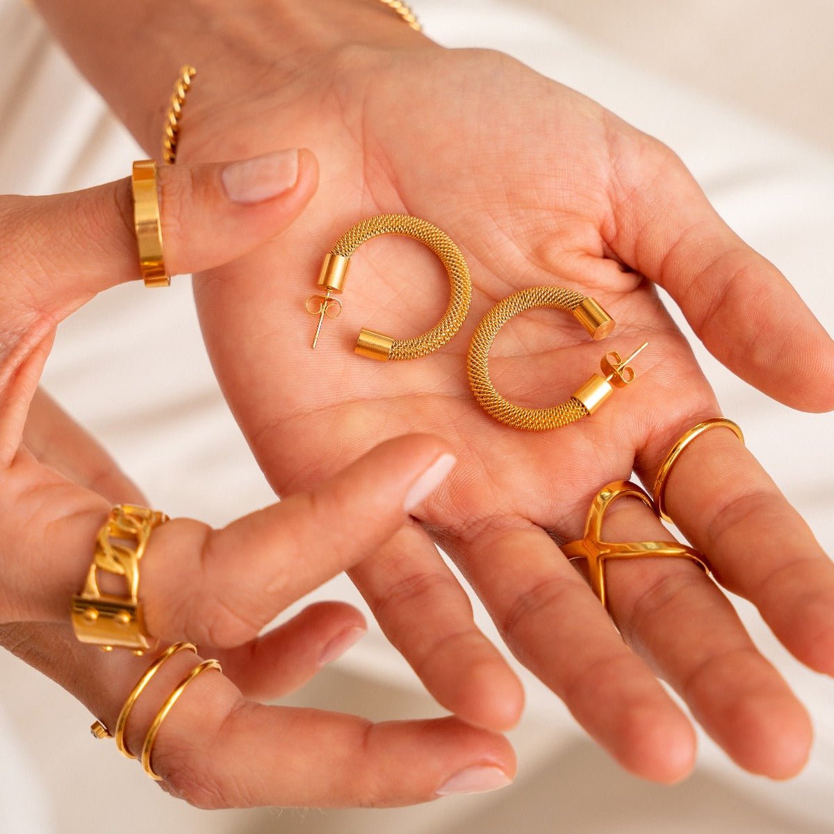 Isabella Hoop Earring Gold Plated 18K