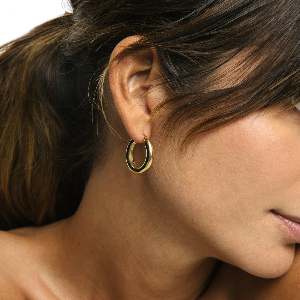 Lele M Tube Hoop Earring Plated in 18K Gold