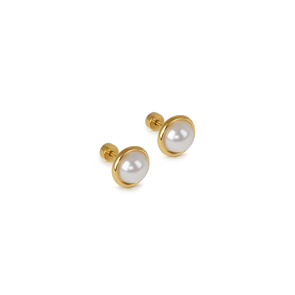 Solitaire Pearl Earring Plated in 18K Gold