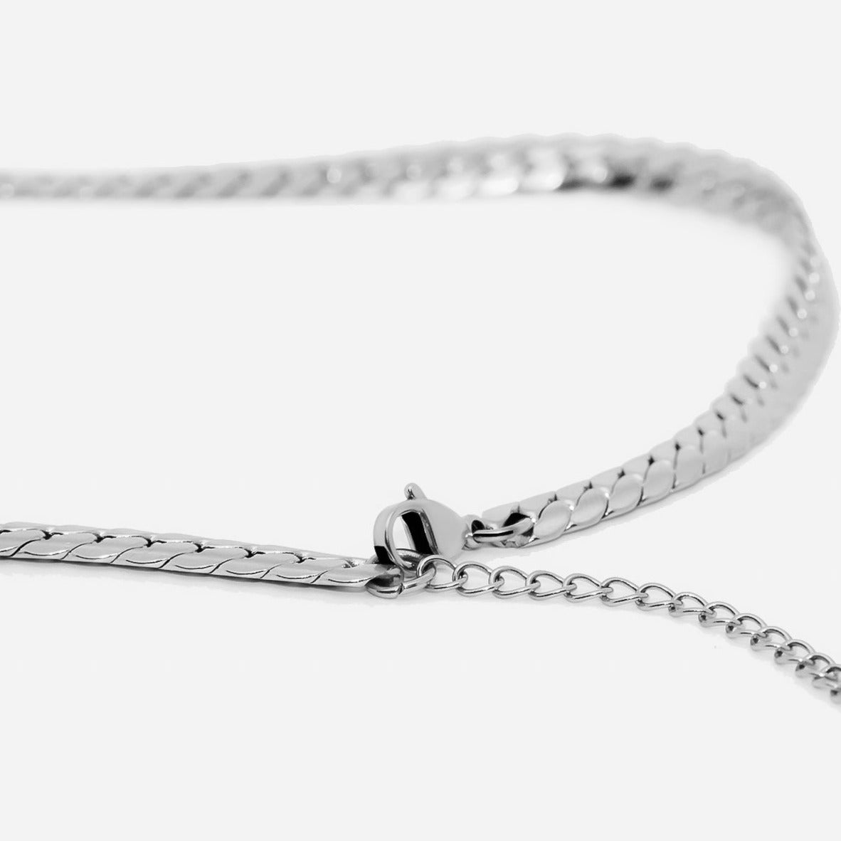 Minimalist Heart Choker Necklace - Silver