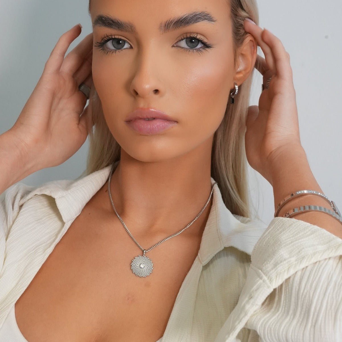 Glow Necklace - Silver