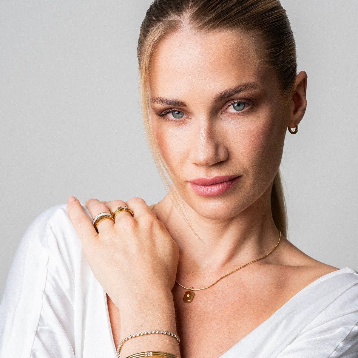 Shine Pendant Necklace Plated in 18k Gold